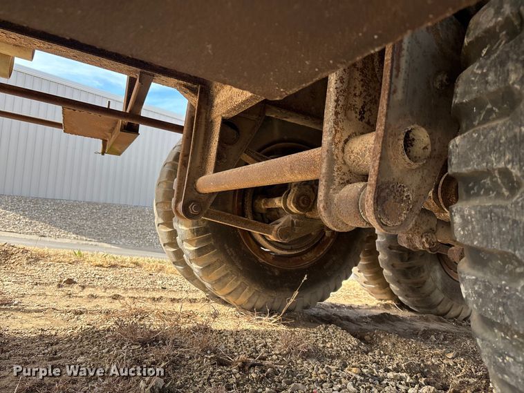 image for item FI0853 1970 Fruehauf FFZ9F240 Z-Van dry van trailer