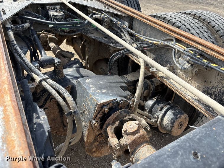 image for item FI0854 2002 Sterling LT8500 semi truck