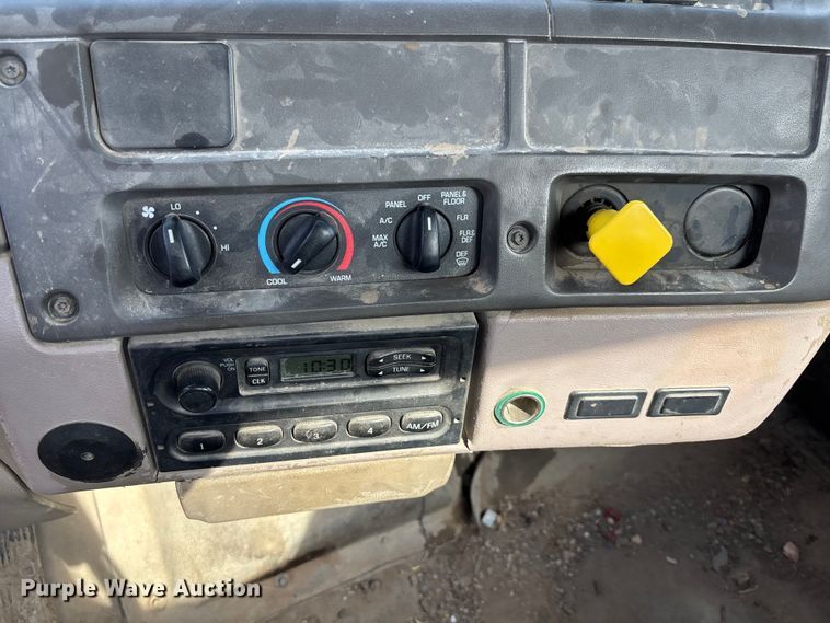 image for item FI0854 2002 Sterling LT8500 semi truck