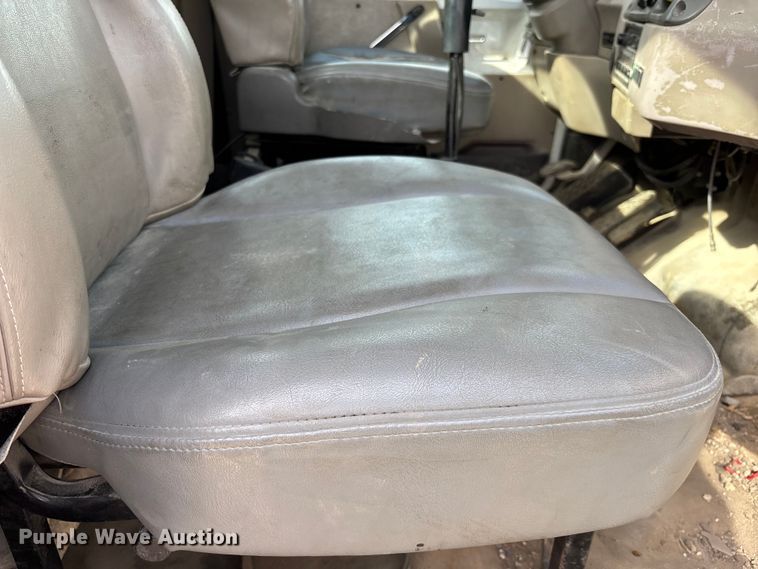 image for item FI0854 2002 Sterling LT8500 semi truck