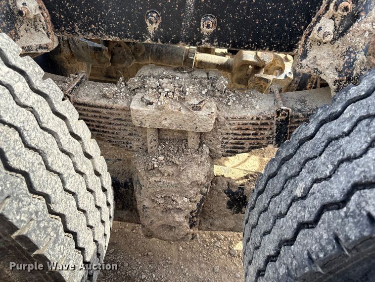 image for item FI0854 2002 Sterling LT8500 semi truck