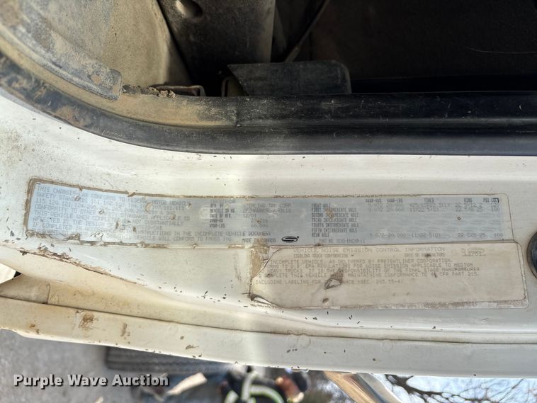 image for item FI0854 2002 Sterling LT8500 semi truck