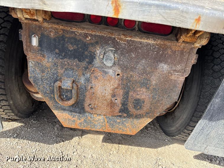 image for item FI0855 2006 International 7600 dump truck