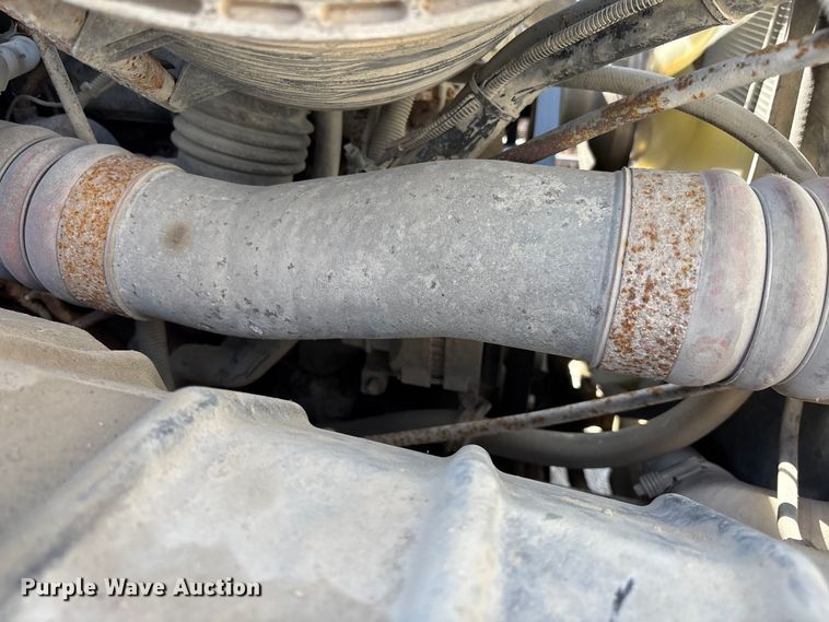 image for item FI0855 2006 International 7600 dump truck