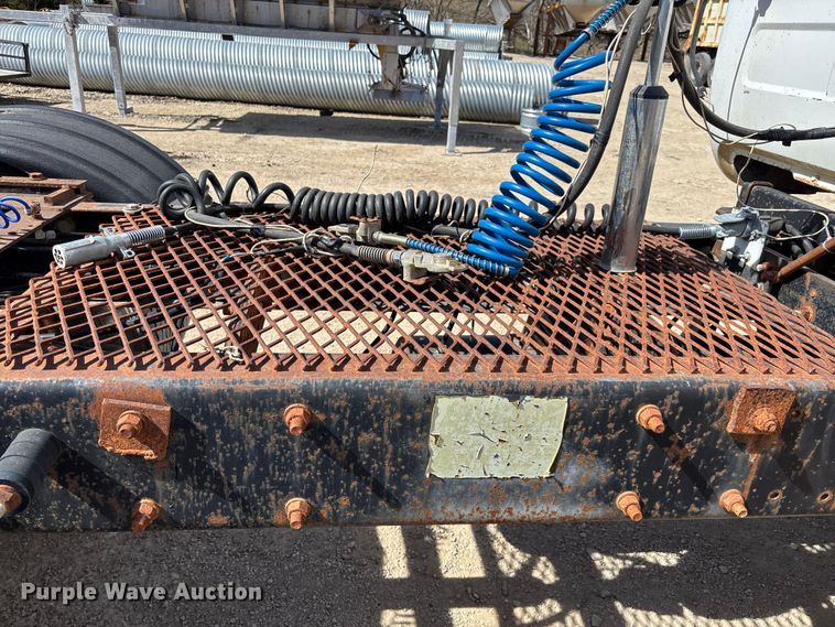 image for item FI0856 1988 Mack R690ST semi truck