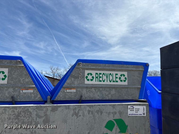 image for item FI0857 2017 Alley Cat 17018  recycling trailer