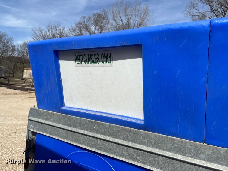 image for item FI0857 2017 Alley Cat 17018  recycling trailer