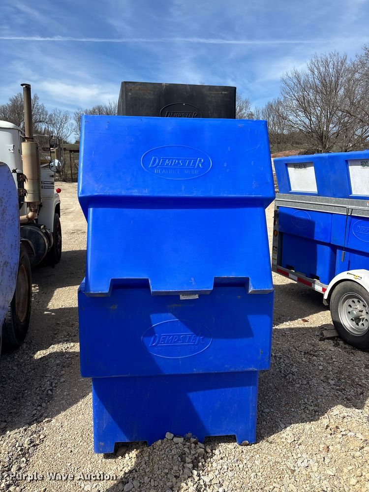 image for item FI0857 2017 Alley Cat 17018  recycling trailer