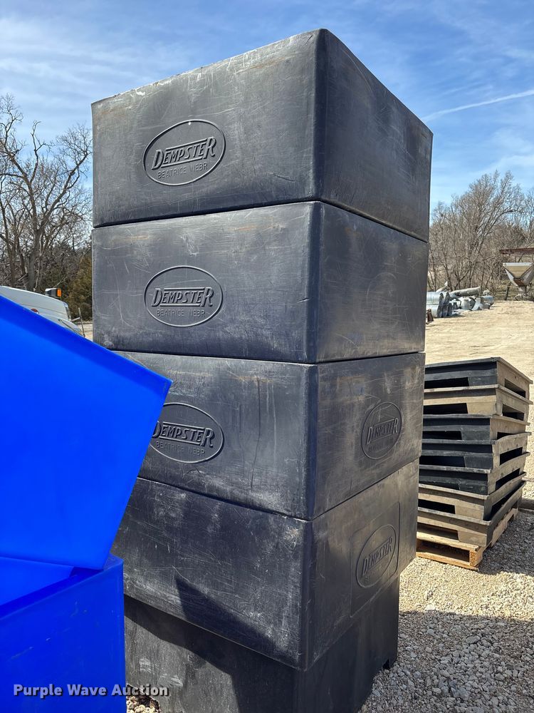 image for item FI0857 2017 Alley Cat 17018  recycling trailer