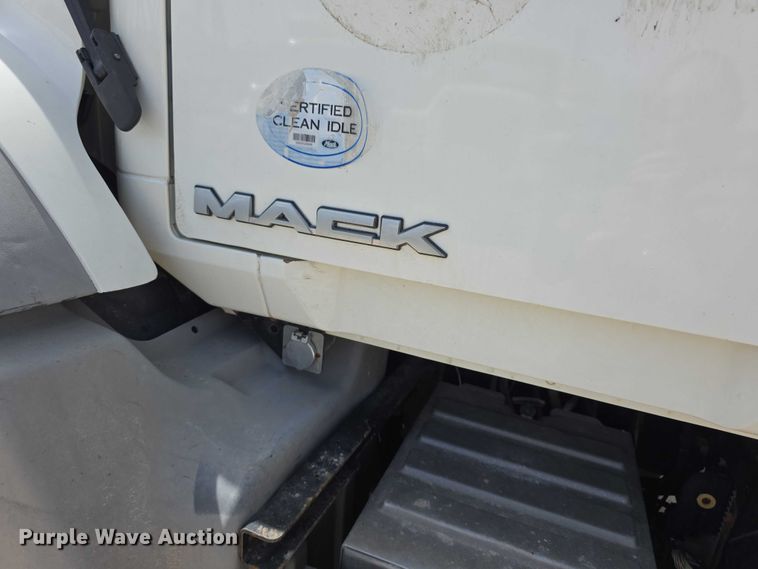 image for item FI0858 2012 Mack GU813 dump truck