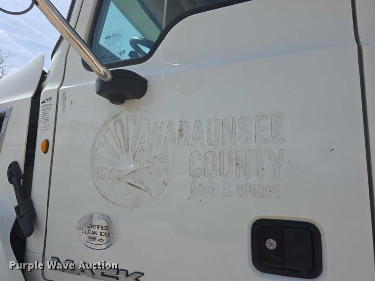 image for item FI0858 2012 Mack GU813 dump truck