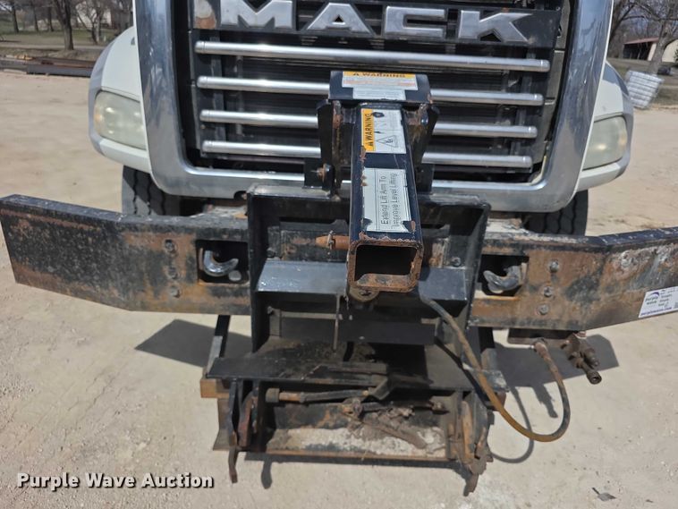 image for item FI0858 2012 Mack GU813 dump truck