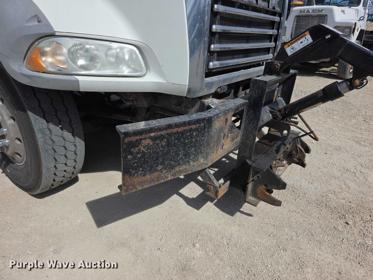 image for item FI0858 2012 Mack GU813 dump truck