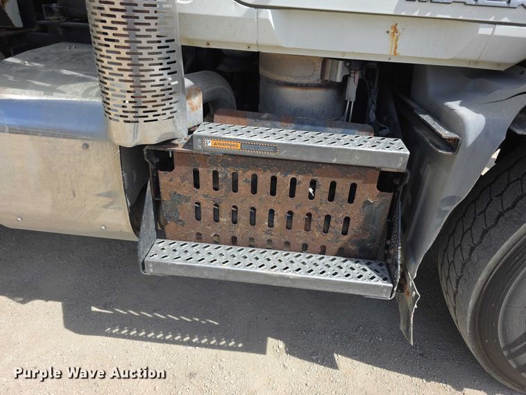 image for item FI0858 2012 Mack GU813 dump truck