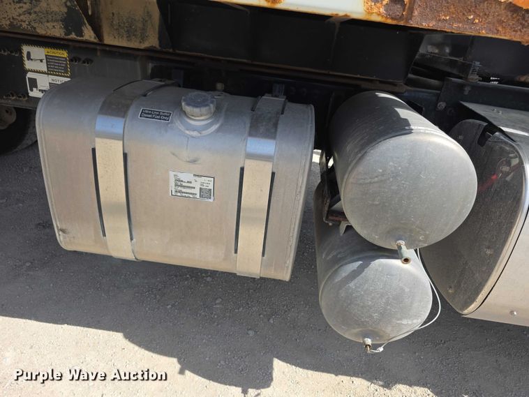 image for item FI0858 2012 Mack GU813 dump truck