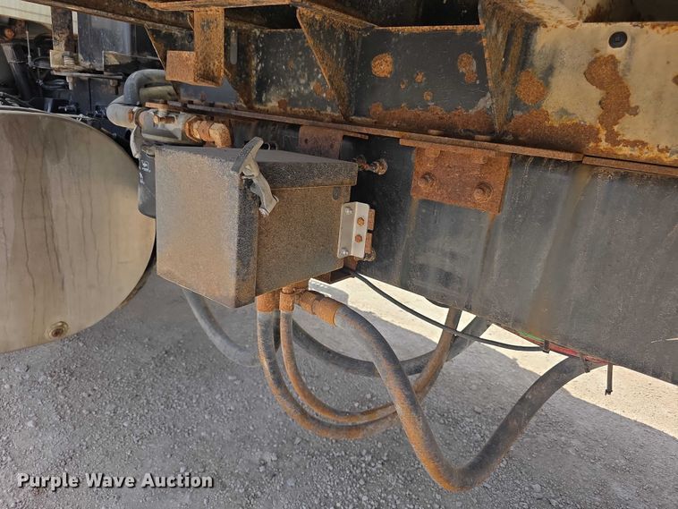 image for item FI0858 2012 Mack GU813 dump truck