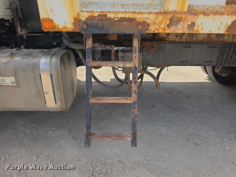 image for item FI0858 2012 Mack GU813 dump truck