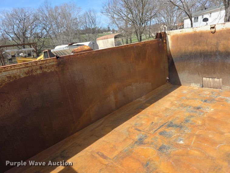 image for item FI0858 2012 Mack GU813 dump truck