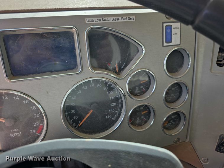 image for item FI0858 2012 Mack GU813 dump truck