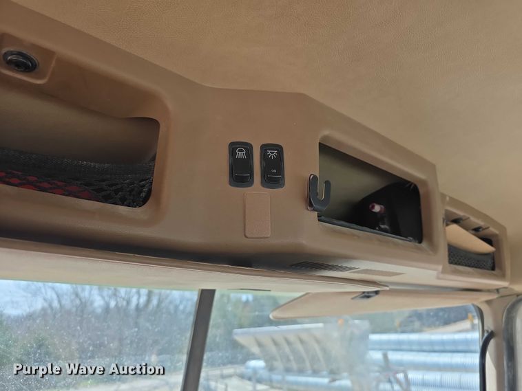 image for item FI0858 2012 Mack GU813 dump truck