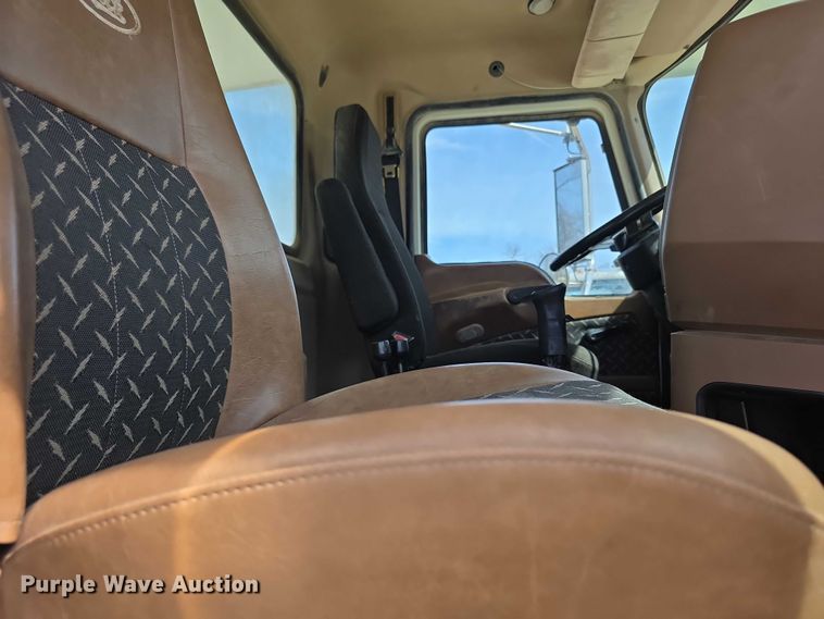 image for item FI0858 2012 Mack GU813 dump truck