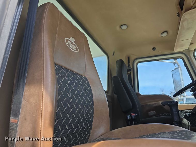 image for item FI0858 2012 Mack GU813 dump truck