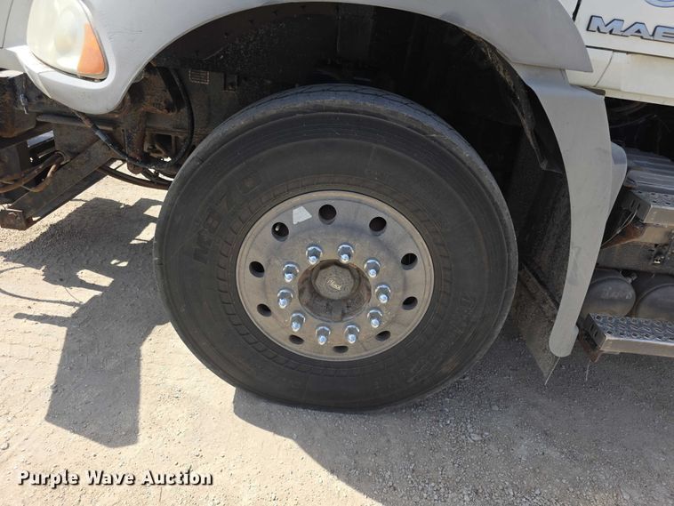 image for item FI0858 2012 Mack GU813 dump truck