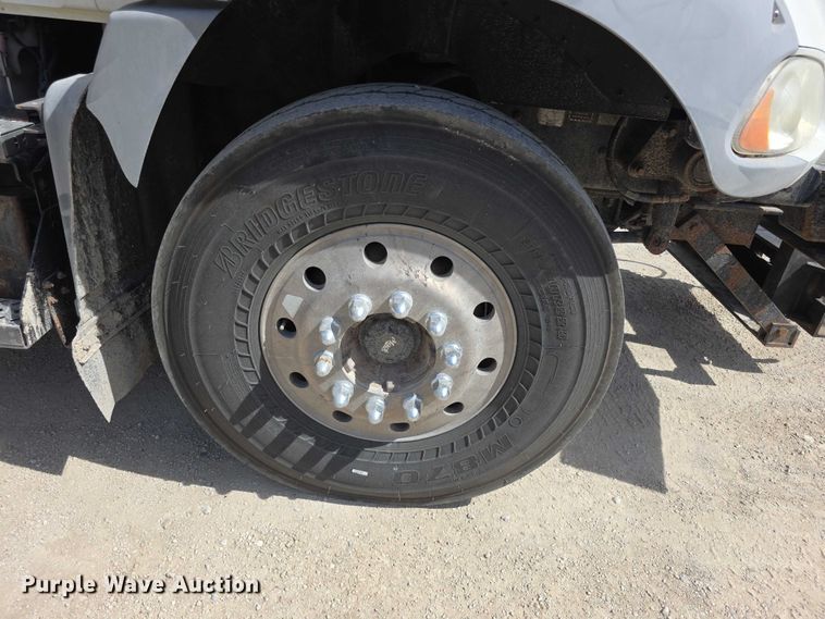 image for item FI0858 2012 Mack GU813 dump truck