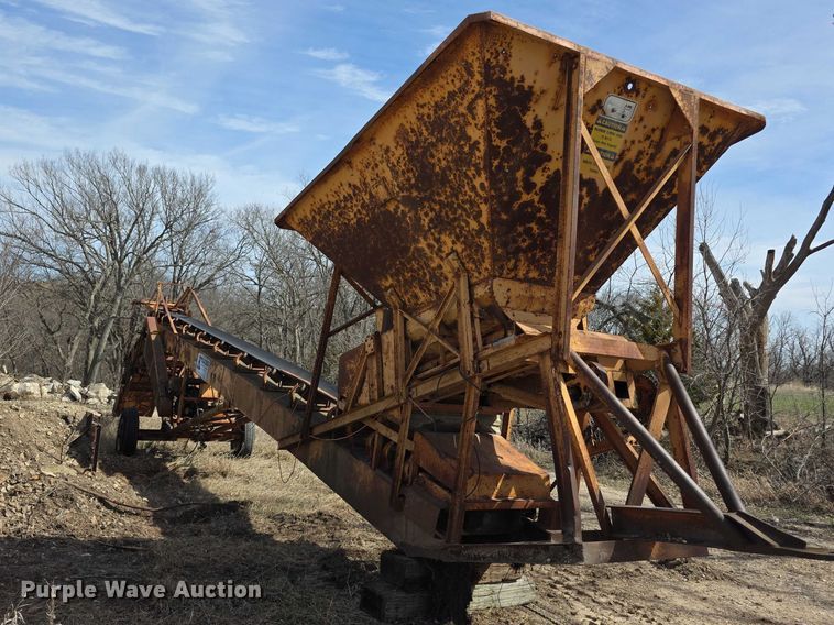 image for item FI0859 Kolberg  224-P vibrating rock screen