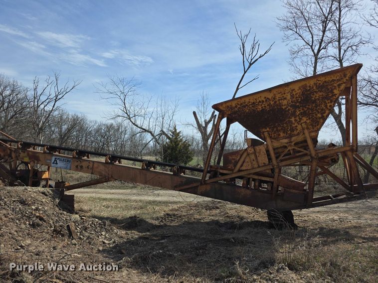 image for item FI0859 Kolberg  224-P vibrating rock screen