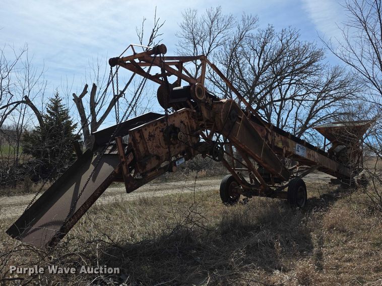 image for item FI0859 Kolberg  224-P vibrating rock screen