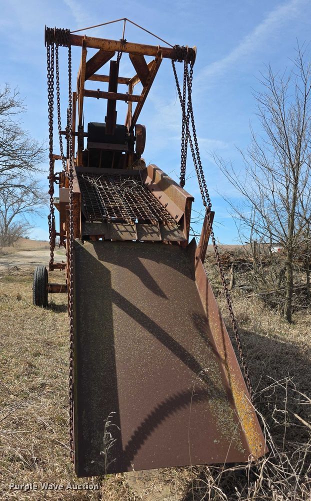 image for item FI0859 Kolberg  224-P vibrating rock screen