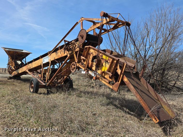 image for item FI0859 Kolberg  224-P vibrating rock screen