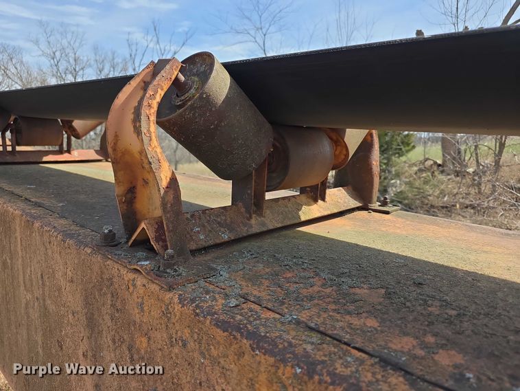 image for item FI0859 Kolberg  224-P vibrating rock screen