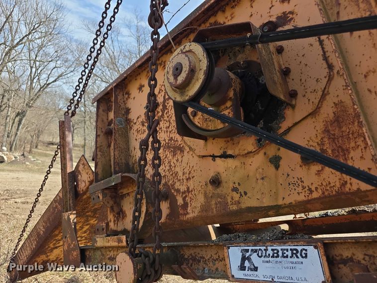 image for item FI0859 Kolberg  224-P vibrating rock screen