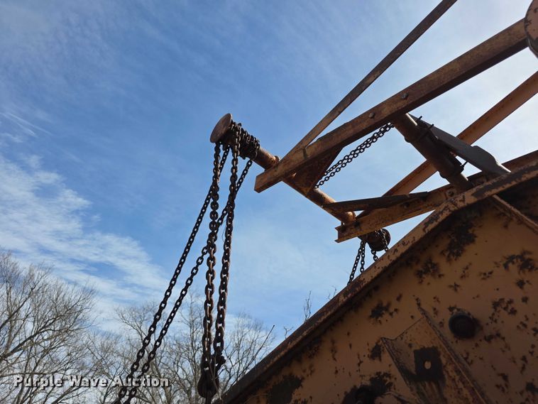 image for item FI0859 Kolberg  224-P vibrating rock screen