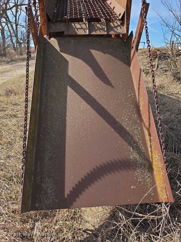 image for item FI0859 Kolberg  224-P vibrating rock screen