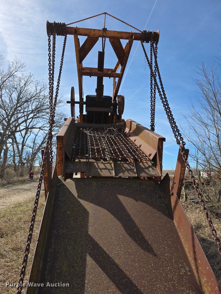 image for item FI0859 Kolberg  224-P vibrating rock screen