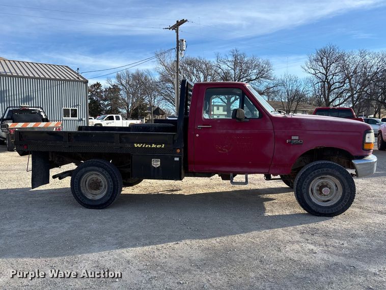 image for item FI0868 1994 Ford F350 XL flatbed pickup truck