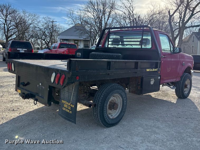 image for item FI0868 1994 Ford F350 XL flatbed pickup truck