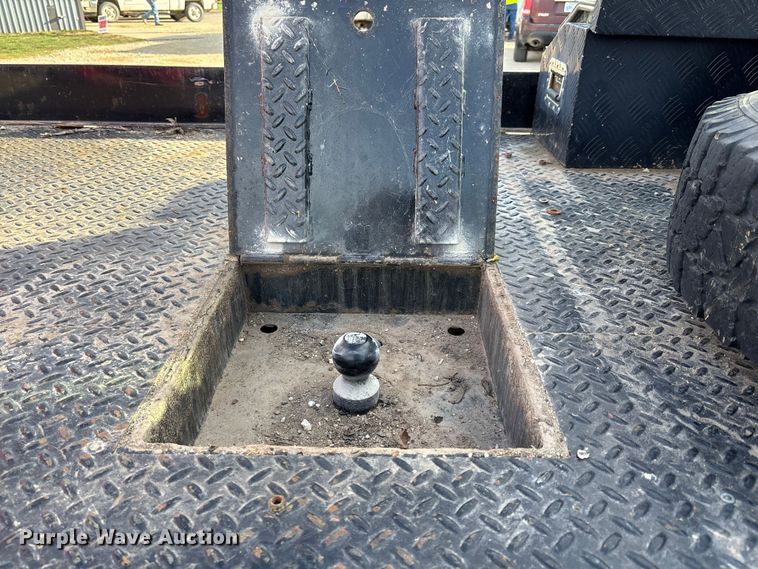 image for item FI0868 1994 Ford F350 XL flatbed pickup truck