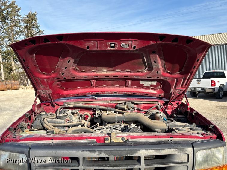 image for item FI0868 1994 Ford F350 XL flatbed pickup truck