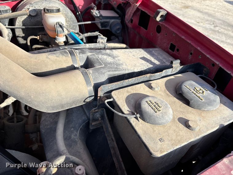 image for item FI0868 1994 Ford F350 XL flatbed pickup truck