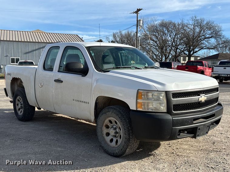 image for item FI0869 2009 Chevrolet Silverado 1500 Ext. Cab pickup truck