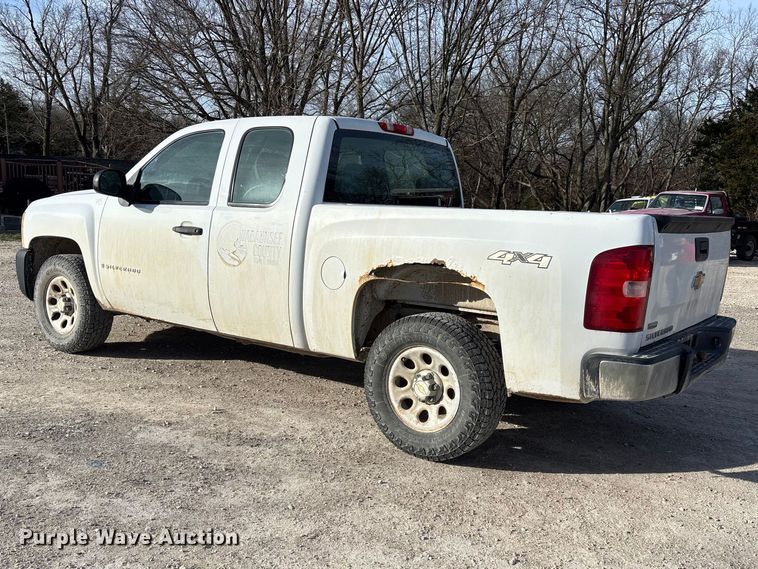 image for item FI0869 2009 Chevrolet Silverado 1500 Ext. Cab pickup truck