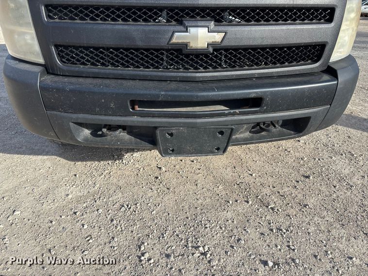 image for item FI0869 2009 Chevrolet Silverado 1500 Ext. Cab pickup truck