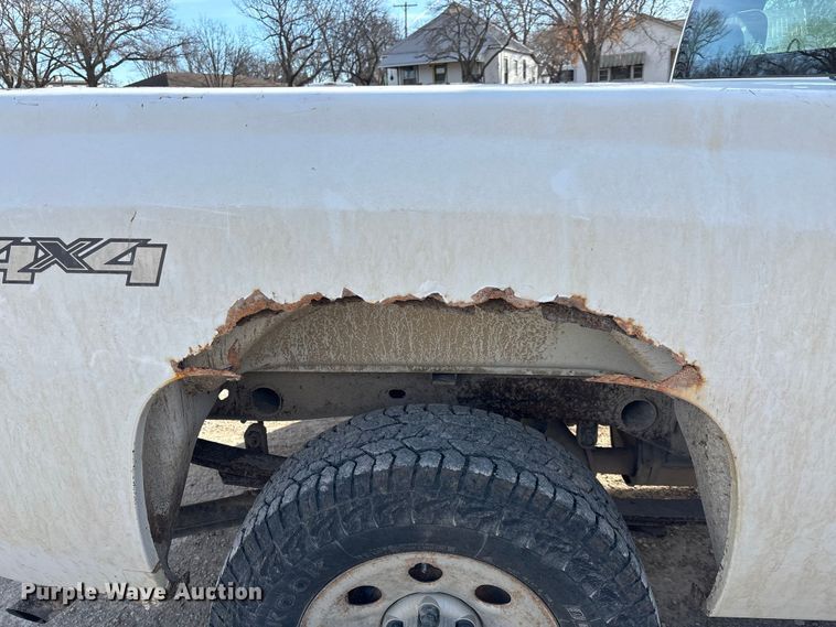 image for item FI0869 2009 Chevrolet Silverado 1500 Ext. Cab pickup truck