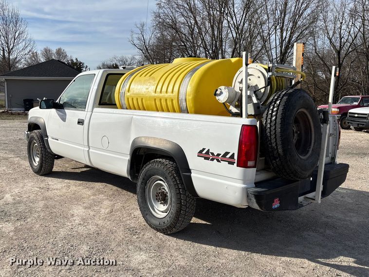 image for item FI0870 1999 Chevrolet K3500 pickup truck