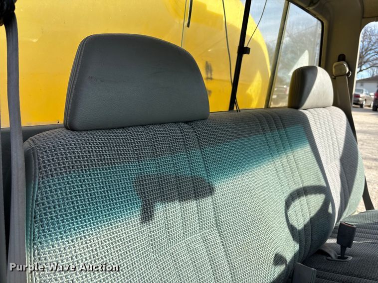 image for item FI0870 1999 Chevrolet K3500 pickup truck