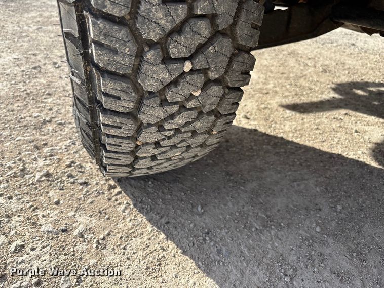 image for item FI0870 1999 Chevrolet K3500 pickup truck